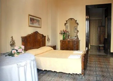 Art 2* Palermo