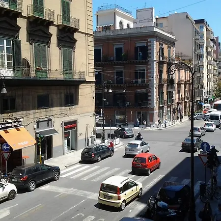 Alojamento de Acomodação e Pequeno-almoço Art Palermo